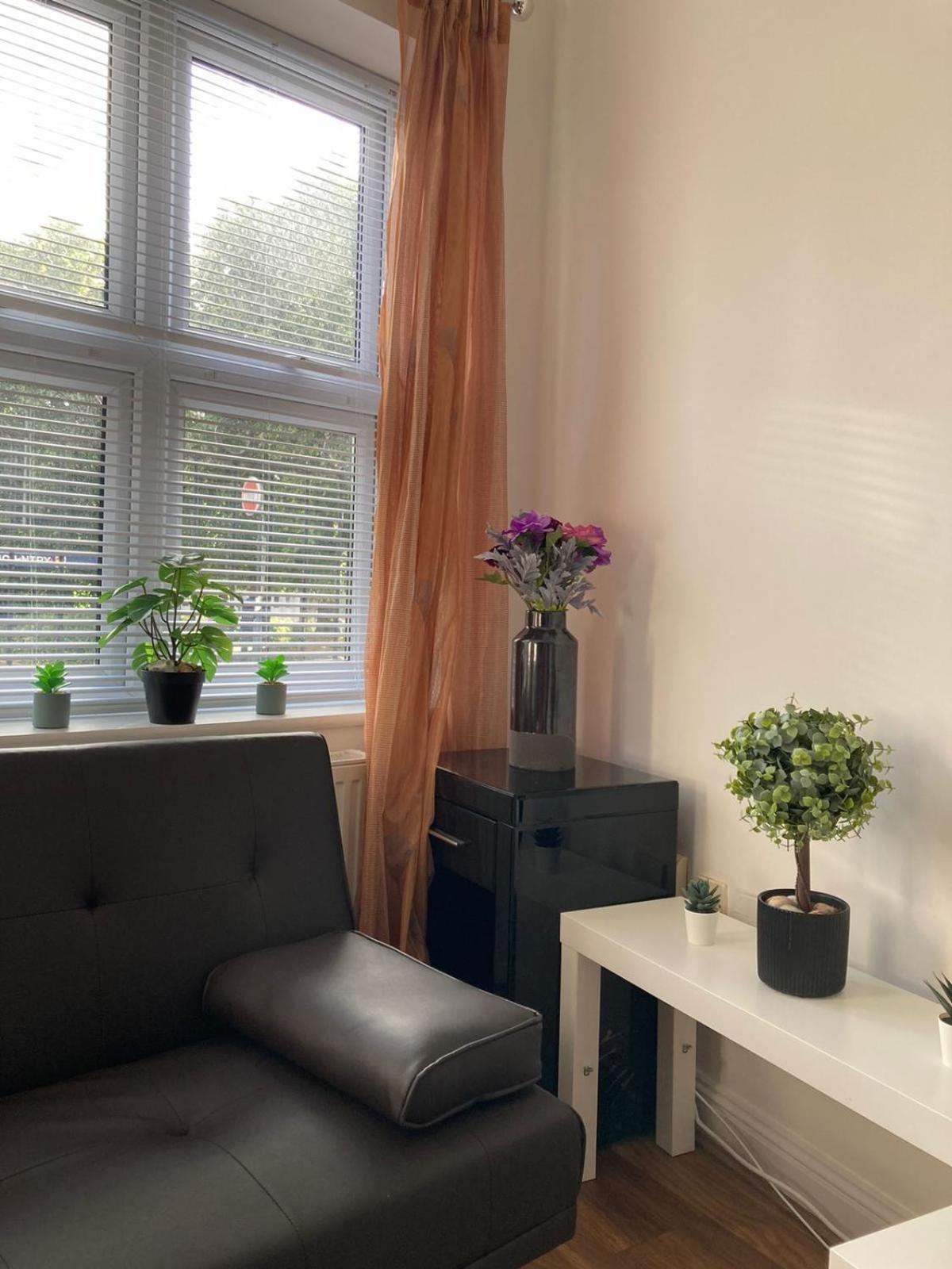 Ocean Waves Apartment Near Bournemouth Beach エクステリア 写真