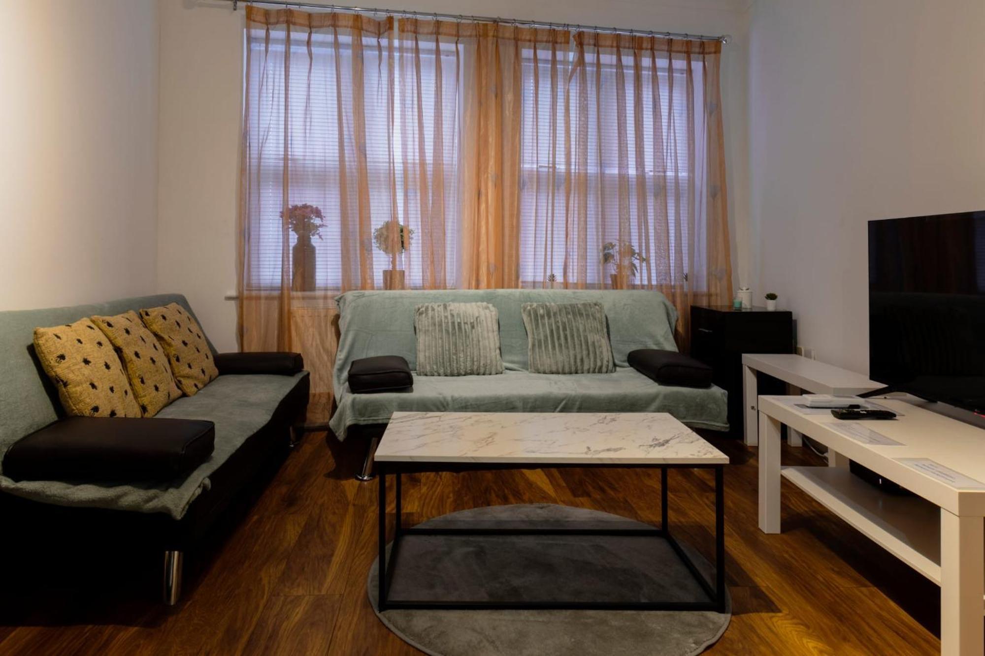 Ocean Waves Apartment Near Bournemouth Beach エクステリア 写真