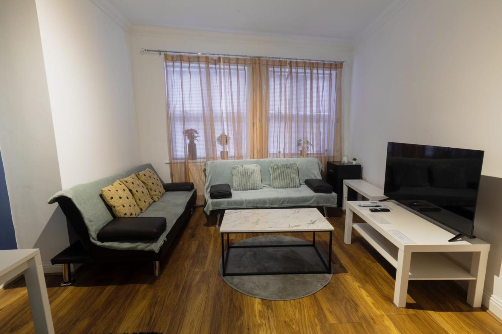 Ocean Waves Apartment Near Bournemouth Beach エクステリア 写真